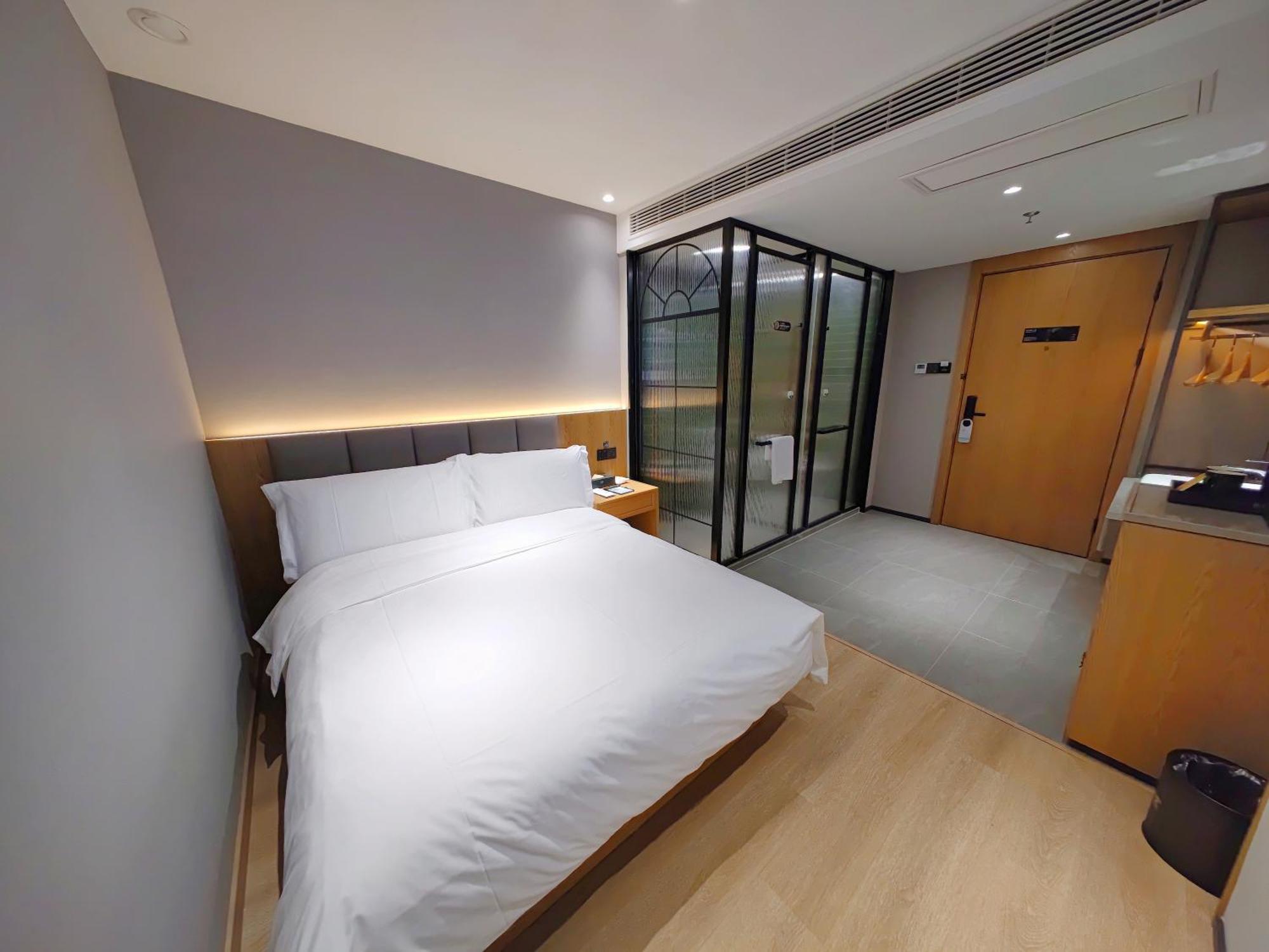 True Go Hotel - Shanghai Jing'An Temple Nanjing West Road 외부 사진